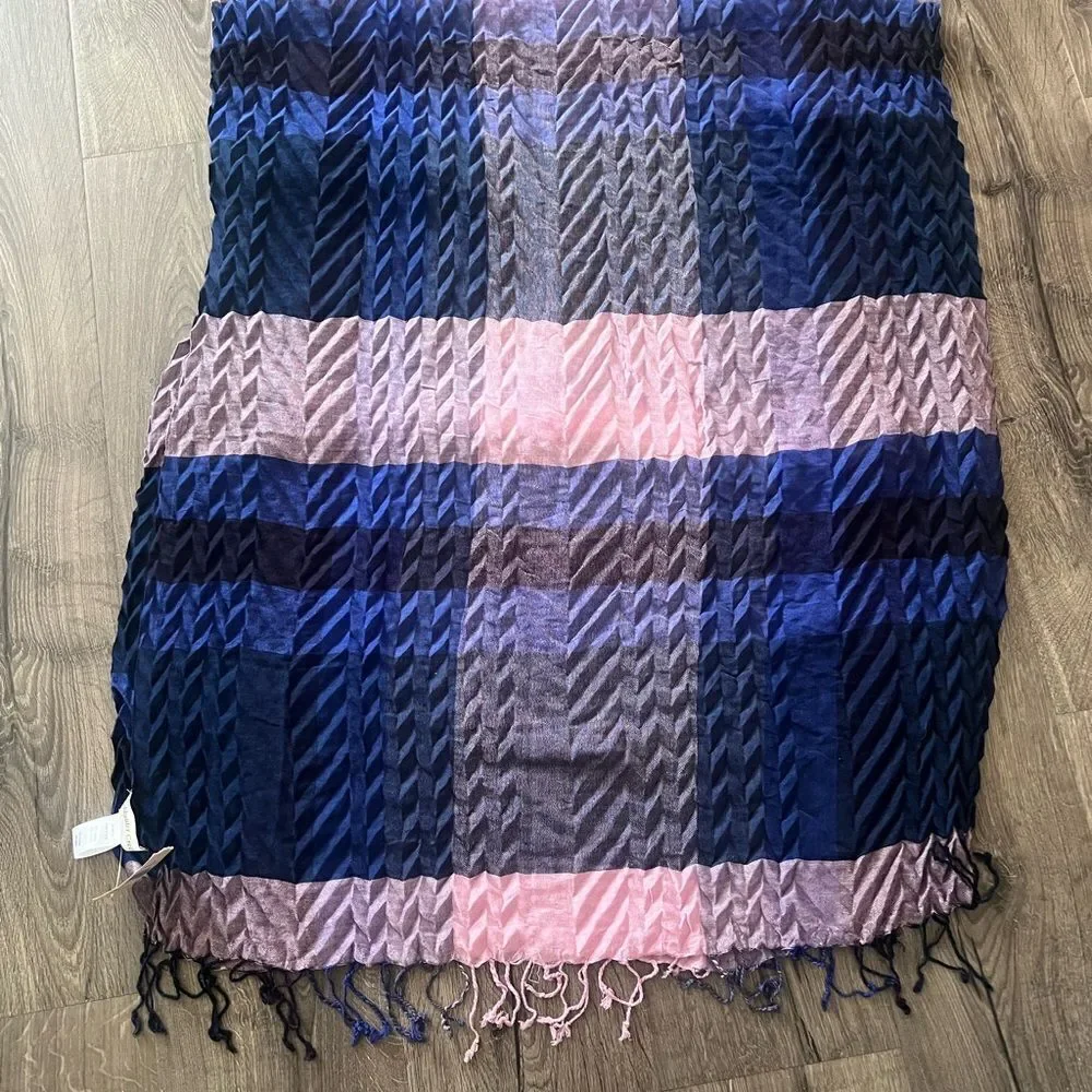 Cold water Creek pleated plaid scarf for Women